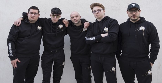 I MACKO di Rainbow Six Siege indossa la tracksuit ufficiale